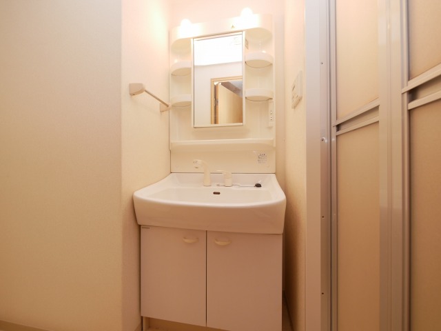 洗面設備　シャルマンフジ天神橋　独立洗面化粧台