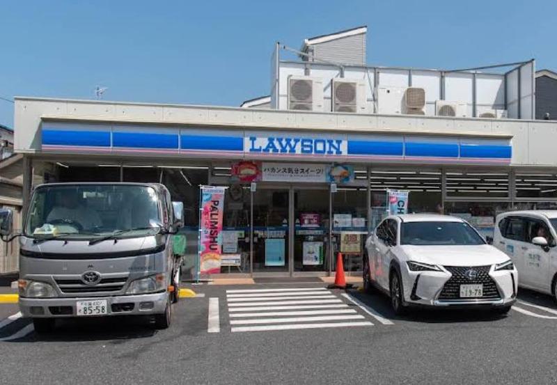 コンビニ　ローソン（コンビニ）まで150m