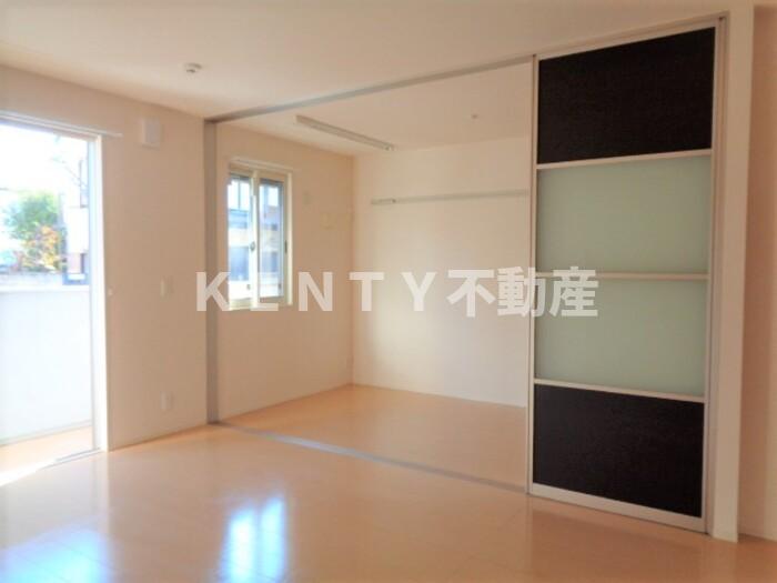 その他部屋・スペース　落ち着いて過ごせるお部屋なので、寝室にいかがでしょうか