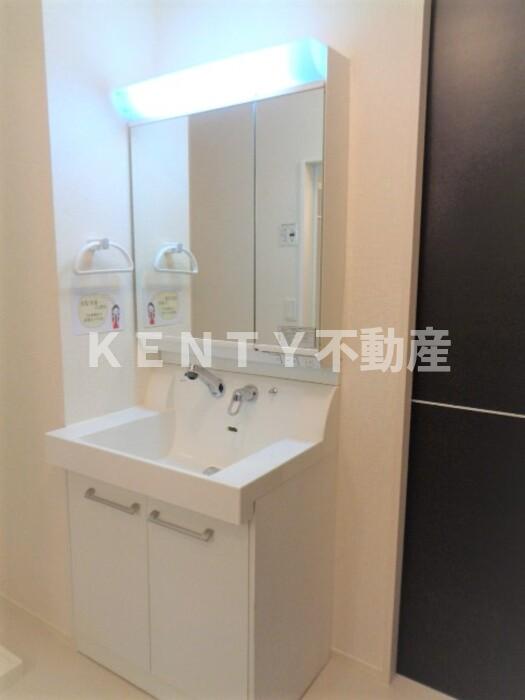 洗面設備　忙しい朝には欠かせない洗面所です