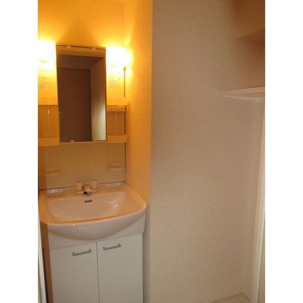 洗面設備　洗面台　※別号室参考写真