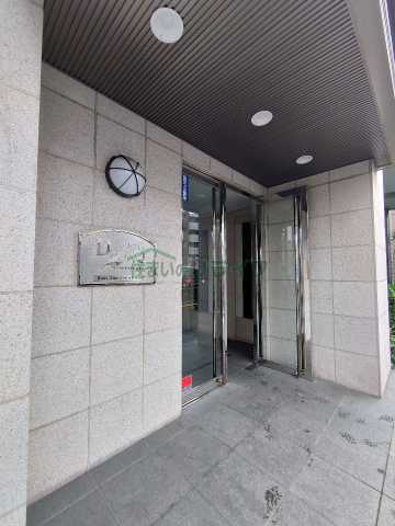 エントランス　リライフ浅草店