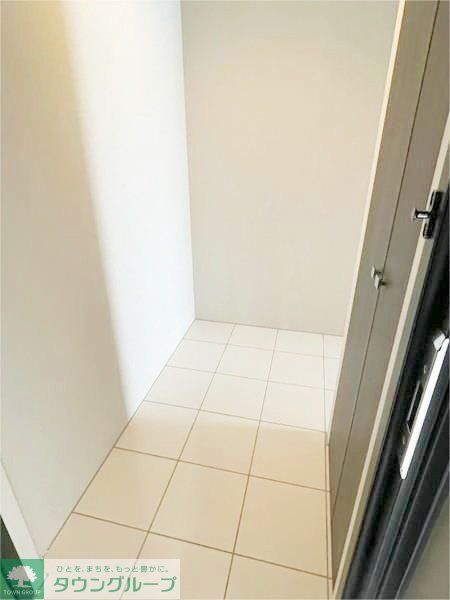 玄関　お部屋探しは株式会社　タウンハウジング　までお気軽にお問合…