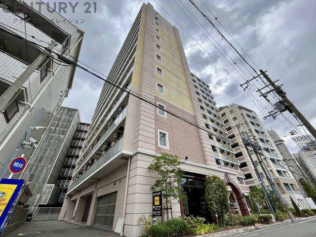 建物外観　宅配BOX付で不在時も便利です！