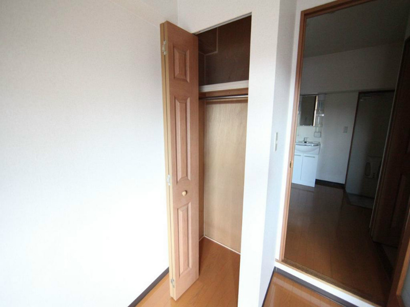 収納　クローゼット付