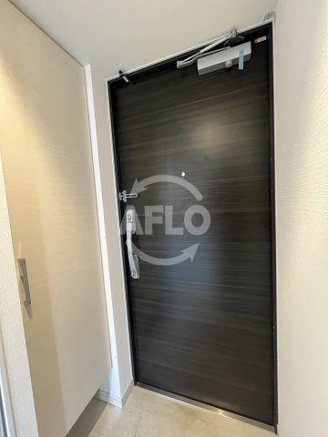 玄関　S-RESIDENCE新大阪Rish　玄関