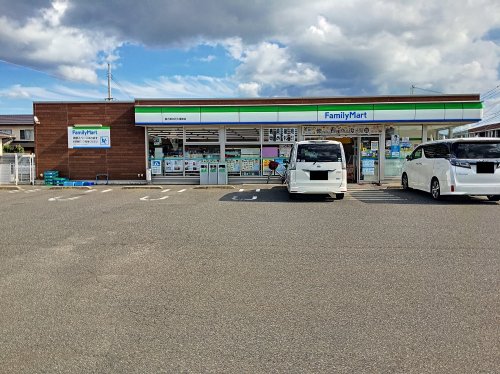 コンビニ　ファミリーマート 菜の花大橋東店（コンビニ）まで39m