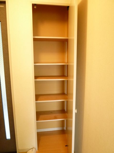 その他　収納たくさんあります。