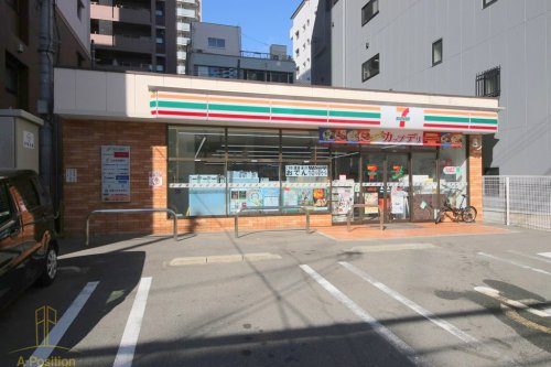 コンビニ　セブンイレブン 大阪京町堀1丁目店（コンビニ）まで197m