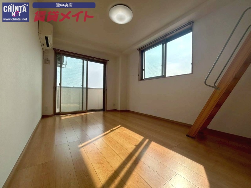 その他部屋・スペース　別部屋反転参考写真です。