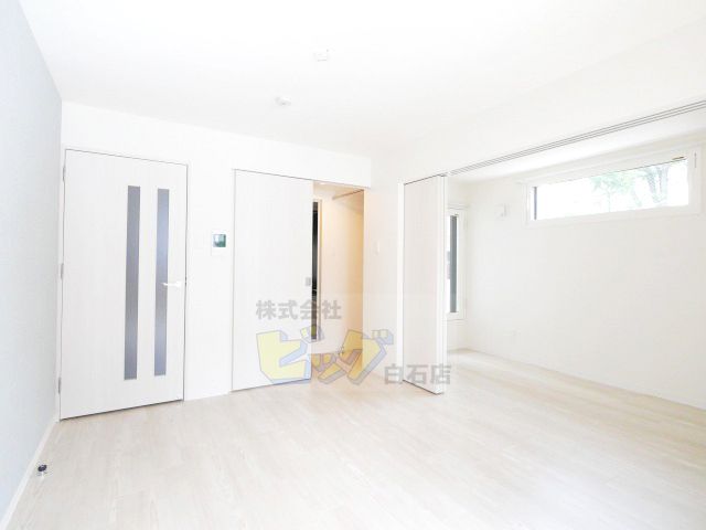 居室・リビング　広々としたリビングです♪