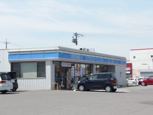コンビニ　ローソン岡崎井ノ口新町（コンビニ）まで687m