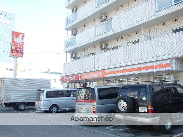 コンビニ　セイコーマート（コンビニ）まで121m