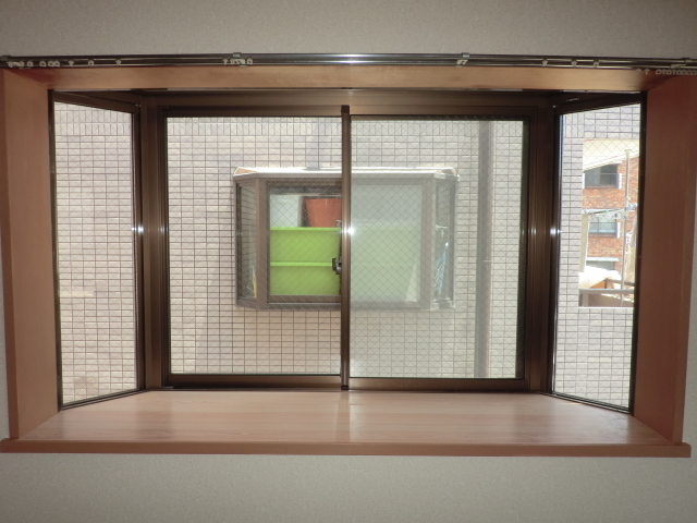 その他　出窓があります。