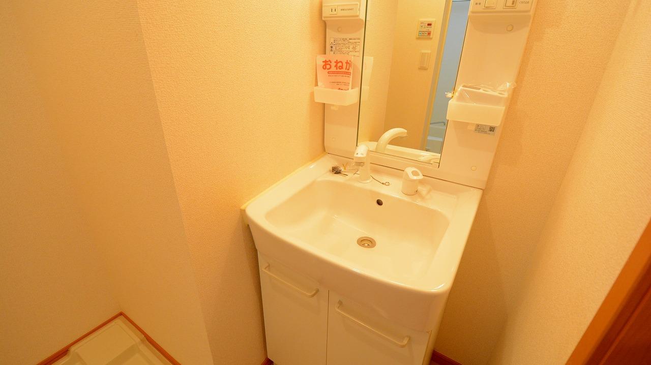 洗面設備　洗髪洗面化粧台付き♪
