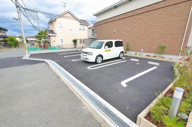駐車場　駐車スペースもあります