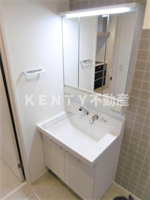 洗面設備　広い洗面スペース