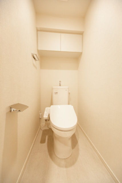 トイレ　※写真は同タイプ住戸です。