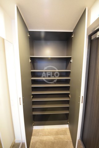 その他部屋・スペース　RISING Maison 本町橋　玄関収納