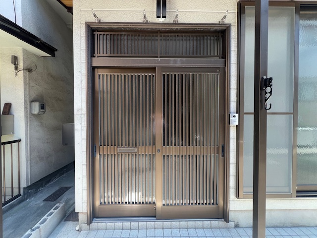 江波西戸建の玄関写真