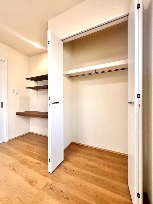 収納　(イメージ)