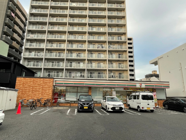 コンビニ　セブンイレブン名古屋新栄２丁目南店（コンビニ）まで461m