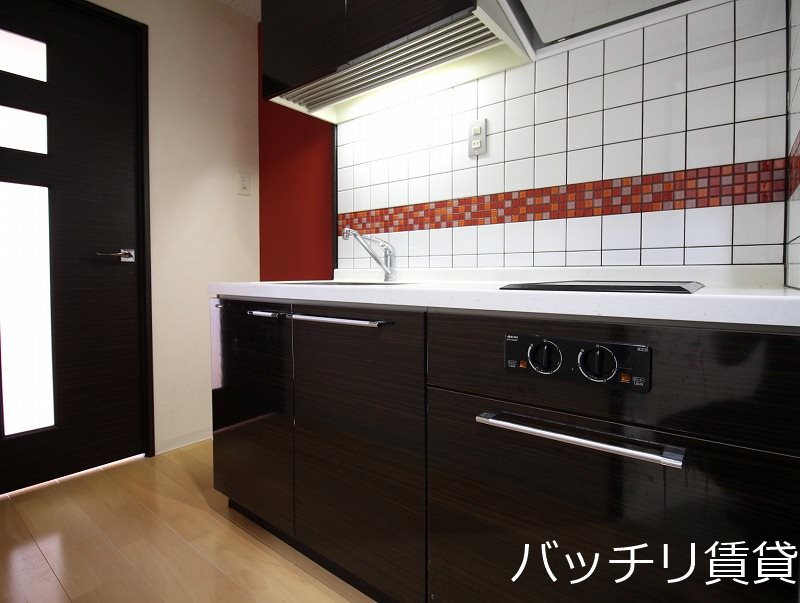 キッチン　別部屋の為現状を優先致します。