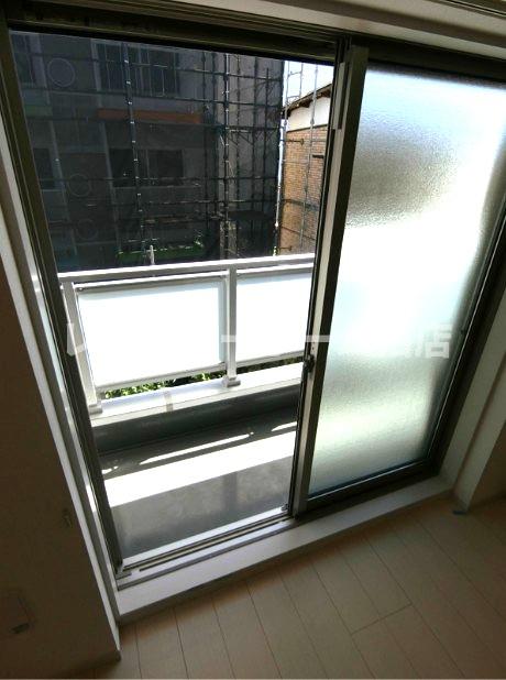 バルコニー　開放的で明るい空間を演出してくれるバルコニーです