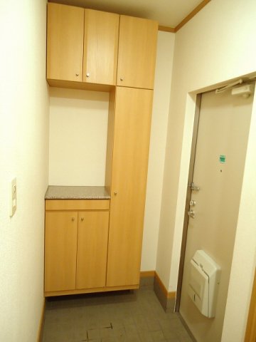 玄関　シンプルで使いやすい玄関です