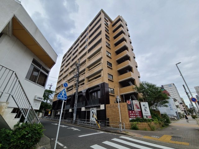 建物外観　ラ・クール泉