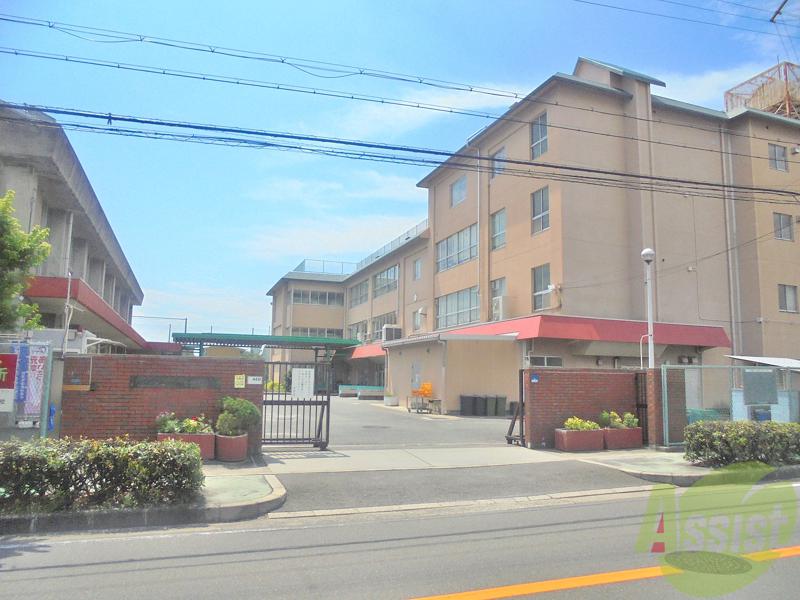 小学校　三宅柳田小学校（小学校）まで1129m