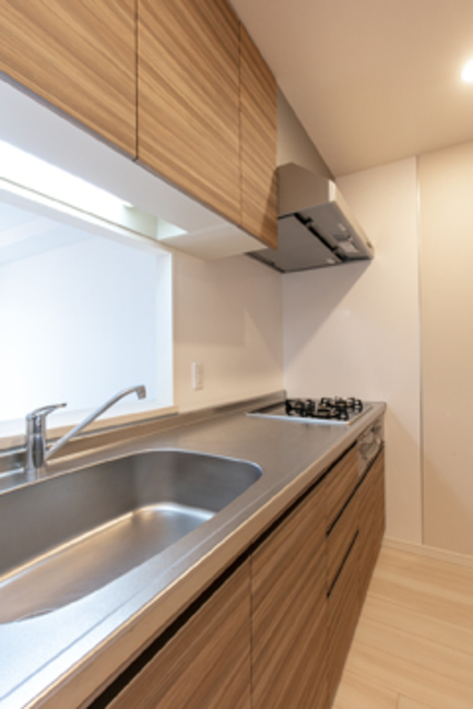 キッチン　※他タイプ参考写真の為、実際の住戸とは異なる場合がございます