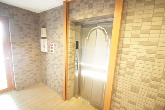その他　エレベーター