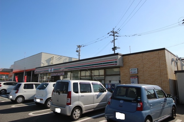 コンビニ　セブン－イレブン　日田本町店（コンビニ）まで600m