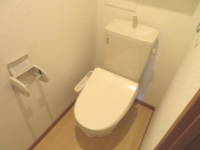 トイレ　同物件別部屋