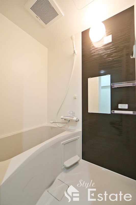 バス・シャワールーム　バスルーム