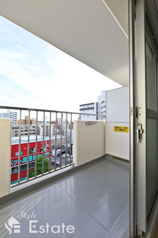 バルコニー　バルコニー