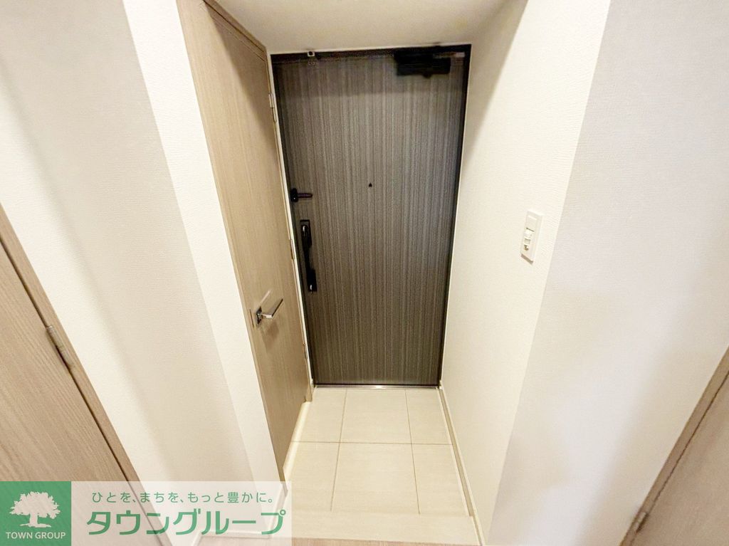 玄関　お部屋探しは株式会社　タウンハウジング　までお気軽にお問合…