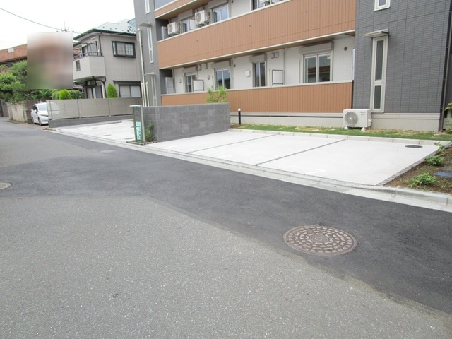 駐車場　駐車場（要空き確認）