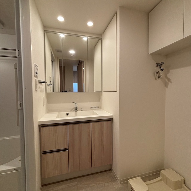 洗面設備　※写真は同タイプ住戸です。