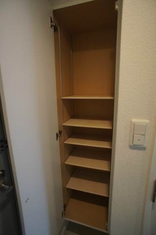 庭　シューズボックス