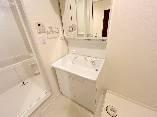 洗面設備　※同建物の類似写真となります。スペースが確保できる洗面所です