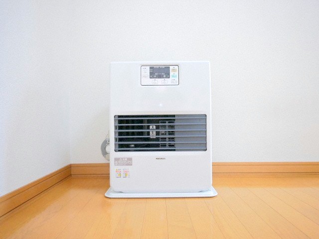 その他設備　灯油ストーブ付きです♪