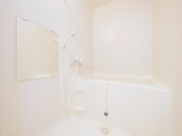バス・シャワールーム　ゆったりとしたお風呂です♪