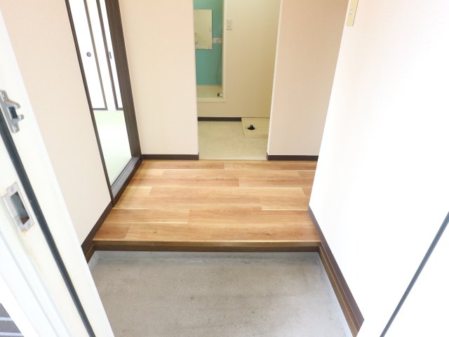 玄関　シンプルで使いやすい玄関です