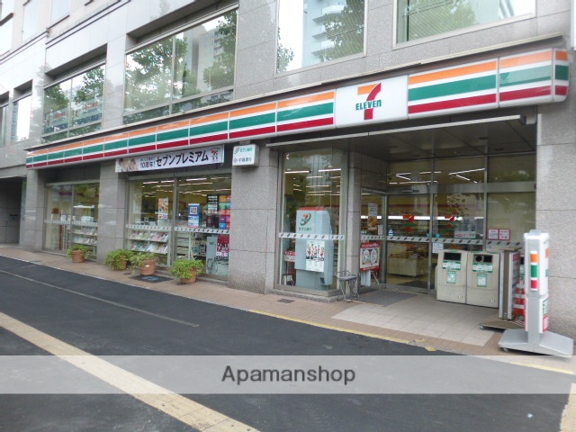 コンビニ　セブンイレブン　桃太郎大通り店（コンビニ）まで300m