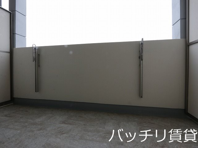 バルコニー　別号室の画像。現況優先