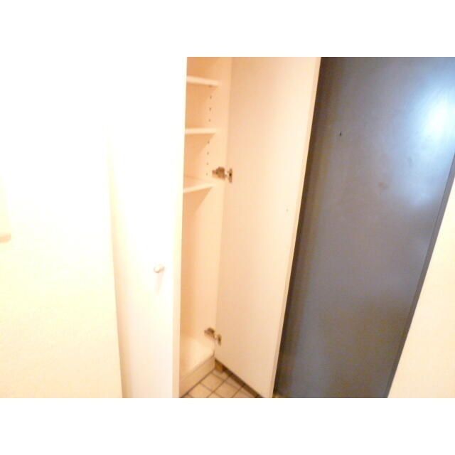 玄関　同タイプ部屋　参考写真です