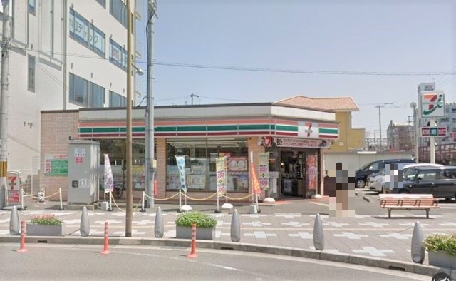 コンビニ　セブンイレブン東加古川駅北口店（コンビニ）まで500m