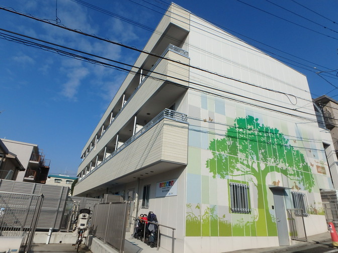 幼稚園・保育園　ニチイキッズ梶が谷保育園（幼稚園・保育園）まで402m
